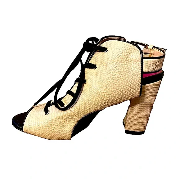 Juicy Couture Lace Up Open Toe Heels Size 10 - Picture 8 of 16